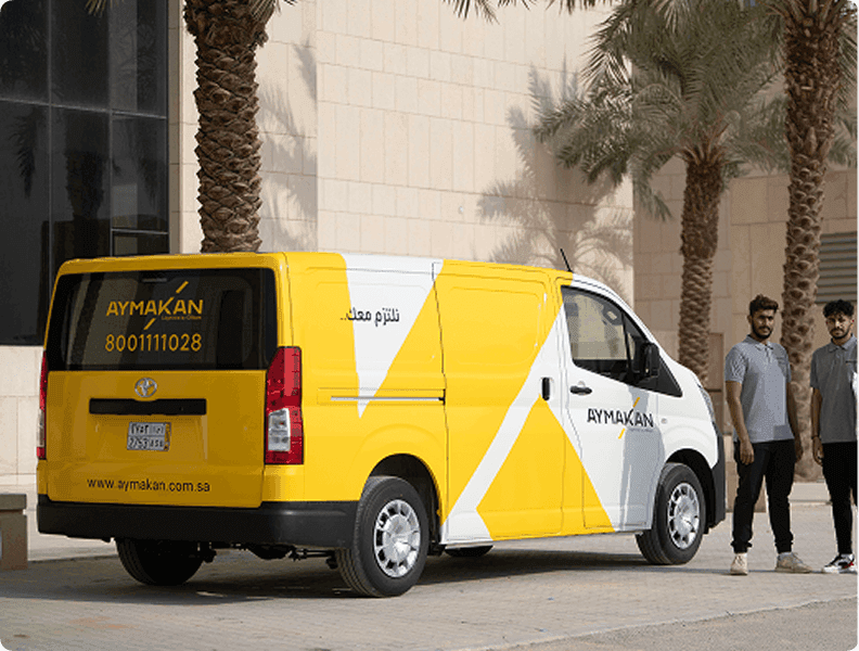 Managing end-to-end logistics from brand to consumer